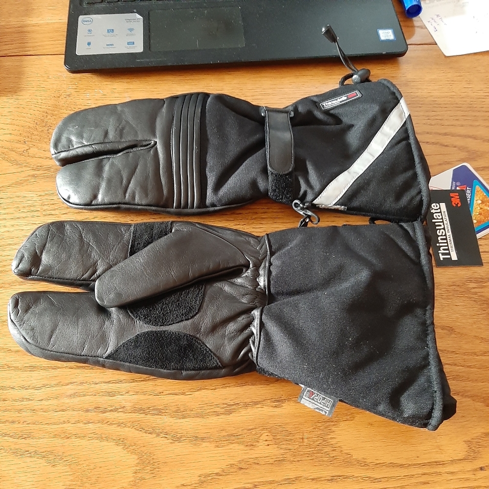 Man's mittens